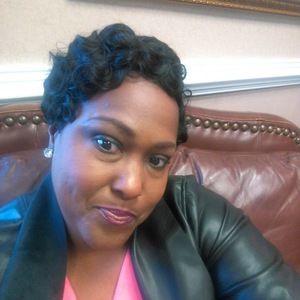 Meet your Posher, Denise